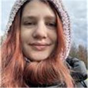 Insegnante di inglese laureata in lingue straniere con 3 anni di esperienza offre lezioni online per studenti di tutte le età  