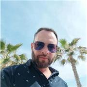 Soy Diseñador gráfico y publicista mis alumnos no tienen una edad específica ya que puedo trabajar con diferentes grupos de edades