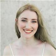 Bilingue italiano - inglese offre lezioni private di grammatica e conversazione, di acting in english, recitazione in italiano e dizione