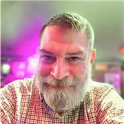 Prof d'anglais qui s'appuie surtout à l'oral et l'orthographe correcte. N'ayez pas peur de vous exprimer bien en anglais!