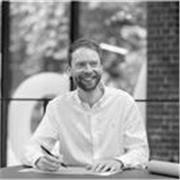 Experienced Associate Architect offering a range of personalised tutoring services