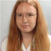 Cours d'anglais à des primaires et collégiens