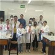 Maestra en química para nivel secundaria, bachillerato y universidad