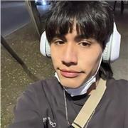 Profesor de matemáticas dicta clases para niños de todas las edades