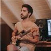 Profesor y tallerista de Guitarra, lenguaje musical, audioperceptiva y ensamble