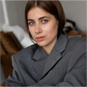 Your English teacher from Rome with acting experience for interactive lessons