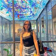 Profesora de Matemáticas hasta la ESO y para niños de hasta 15 años.