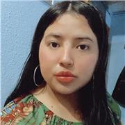 Universitaria enseña español a todas las edades