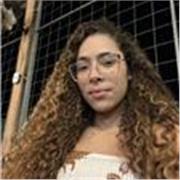 Como instrutora particular, elaboro materiais e cronogramas focados no Enem, aplicando metodologias personalizadas para os alunos