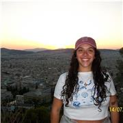 Profesora de galego que imparte clases a persoas de todas as idadws