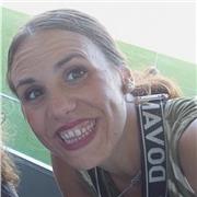 Ambientóloga de vocación y docente e-learning. Me defino como una persona proactiva, dinámica y organizada. 
Mis clases van dirigidas tanto a niños de primaria como alumnos de ESO/BACHILLERATO