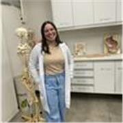 Professora particular com experiência no acompanhamento terapêutico e aulas diversas para alunos do Ensino Fundamental I e II