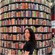 Insegnante di sostegno specializzata. Offro compiti in tutte le materie per la Scuola elementare.
