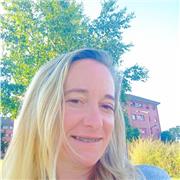 confección de vestuarios en textil y piel .Arreglos de ropa y artículos textiles