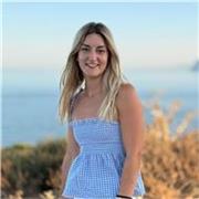 Profesora titulada en inglés, con más de 5 años de experiencia, imparte clases de forma online y presencial
