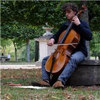 Étudiant au conservatoire régionnal de Poitiers en cycle préprofessionnel, je propose des cours particuliers de violoncelle