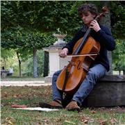 Étudiant au conservatoire régionnal de Poitiers en cycle préprofessionnel, je propose des cours particuliers de violoncelle