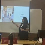 Soy una persona organizada y apasionada. Me gusta que todo esté planeado y busco siempre adaptarme a las necesidades de los demás.