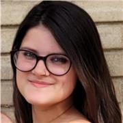 Profesora de español busca extranjeros a los que poder formar desde una manera dinámica y práctica