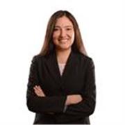 Profesional con trayectoria en planificación, logística y gestión empresarial, apasionada por la enseñanza y el desarrollo.