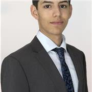 Hola! Soy Leo, estudio bachillerato, tengo 18 años llevo tocando el piano 12 años y doy clases particulares de piano a niños