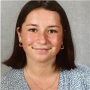 Étudiante en droit en mesure de faire du soutien scolaire en primaire et collège