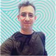 Soy un ciudadano portugués nacido en Argentina que vive en Lisboa. Me describo como una buena persona y buen trabajador...