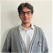 Insegnate di Inglese, certificazioni IELTS, Cambridge e Laurea Magistrale all'estero. Disponibile per rieptizioni e aiuto compiti.