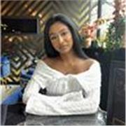 I give private lessons tailored to your specific needs, whether certain topics or extra support with school homework