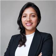 Soy profesional del marketing digital y creadora de contenido. Quiero dar clases a emprendedores, o con ganas de aprender.
