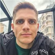 Personal trainer L2, L3 with more experience as a water polo and swimmer athlete. That means more than 25 years of experience.