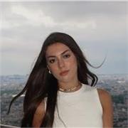 Estudiante que ha vivido en estados unidos, y ha hecho colegio internacional (todo completamente en ingles) desde los tres años.