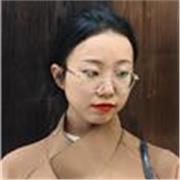 Native Mandarin tutor in London offering patient, well-structured lessons for adults, secondary school learners and beginners, bot