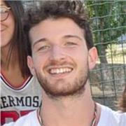 Diplomato liceo scientifico e laureando in scienze motorie impartisce lezioni di geografia