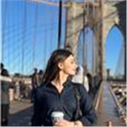 Englisch und Deutsch-Nachhilfe, die alle Altersgruppen unterrichtet und sich freut, zu helfen!