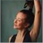 Profesora titulada en canto con más de 5 años de experiencia. 
Principiantes, niveles intermedios y avanzados. 
Técnica y coaching