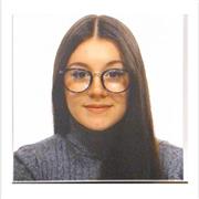 Estudiante en la universidad que compagina sus estudios con dar clases a niños, desde primaria hasta bachillerato (Humanidades)