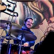 Clases de batería en sala estudio La Makinita Juanafe, a domicilio y online