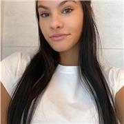 Sono pronta ad aiutarti con i tuoi compiti!