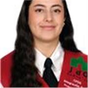 Me defino como una persona responsable, paciente y comprometida con el aprendizaje de los niños. 