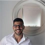 Soy profesor de lenguas con más de 6 años de experiencia en colegios, institutos y academias, trabajando con niños, adolescentes