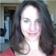 Diplômée de Philosophie, donne cours à Dijon et alentours