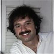 Offro ripetizioni di scienze umane, storia, filosofia, economia politica, statistica.