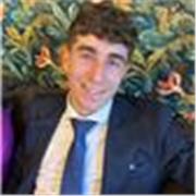 Alumno de Magisterio de Infantil, trabajador y con ganas de que sus alumnos aprendan 