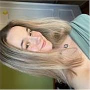 Profesora para dar clases particulares de inglés. Tengo el título de bachillerato y secundaria. Actualmente estudio Estudios Ingleses en la UPV y tengo el título C1 de inglés