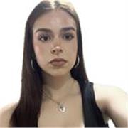 Interesada en dar clases de inglés, titulada con B2, C1 y C2. Con capacidad para enseñar distintos niveles y habilidades