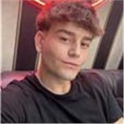 Me defino como un chico muy alegre, educado y responsable.


Soy un chico muy puntual y disfruto mucho cuidando niños.