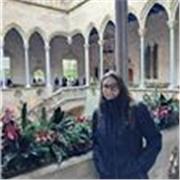 Profesora de inglés con 2 años de experiencia ofrece clases para niños, jóvenes y adultos en Barcelona.