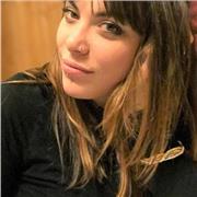 A disposizione per aiuto compiti in materie umanistiche e lingue, quali Spagnol, Inglese e Italiano