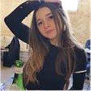 Diplomata in un liceo scientifico, laureanda in ingegneria Matematica al Politecnico di Milano